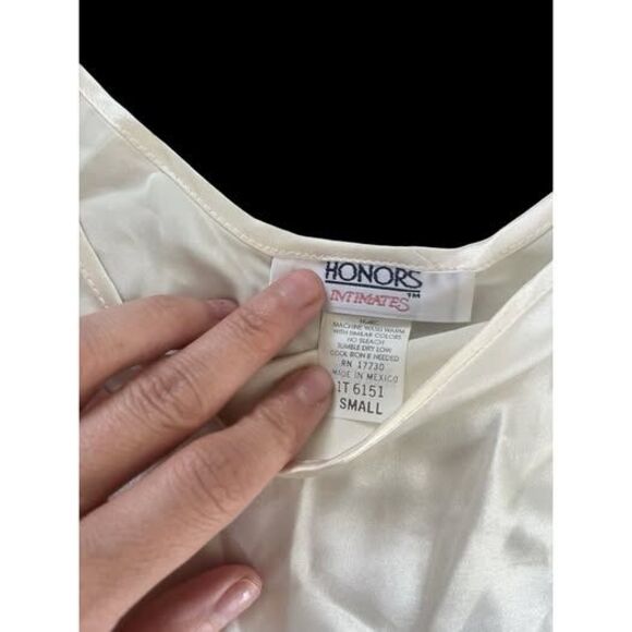 Honors Intimate Silk Creme Blouse Small - Picture 4 of 5